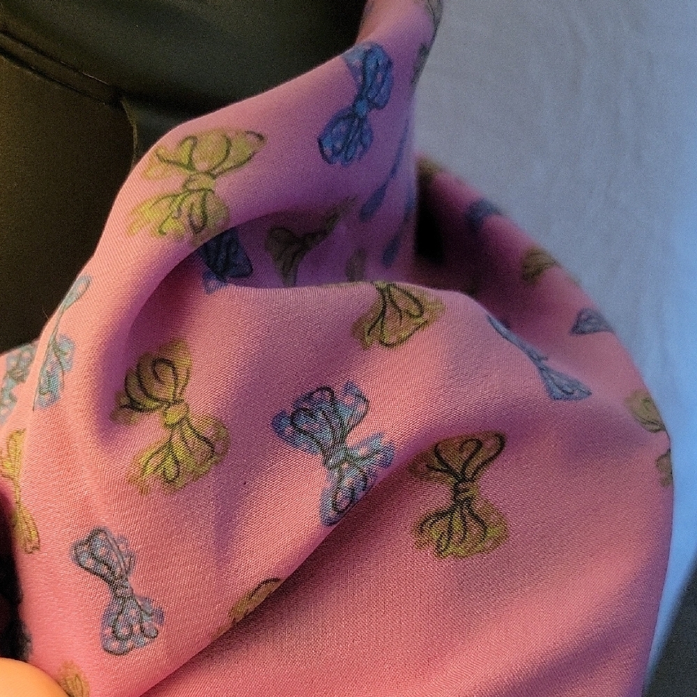 Morsly Scarf & West Germany Scar Clip - Picture 6 of 11
